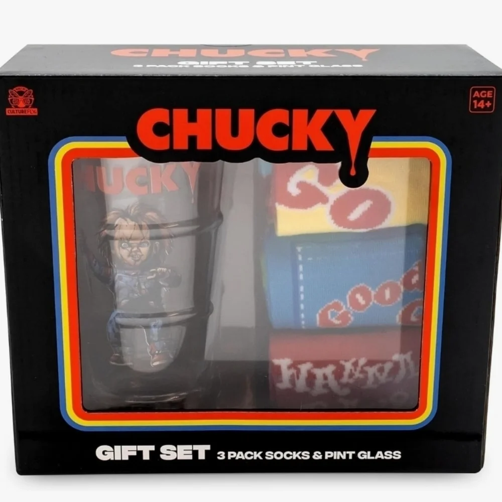 Culture Fly Child's Play Chucky 4 Piece Gift Set 3 Sock Pairs Pint Glass Sz 14+